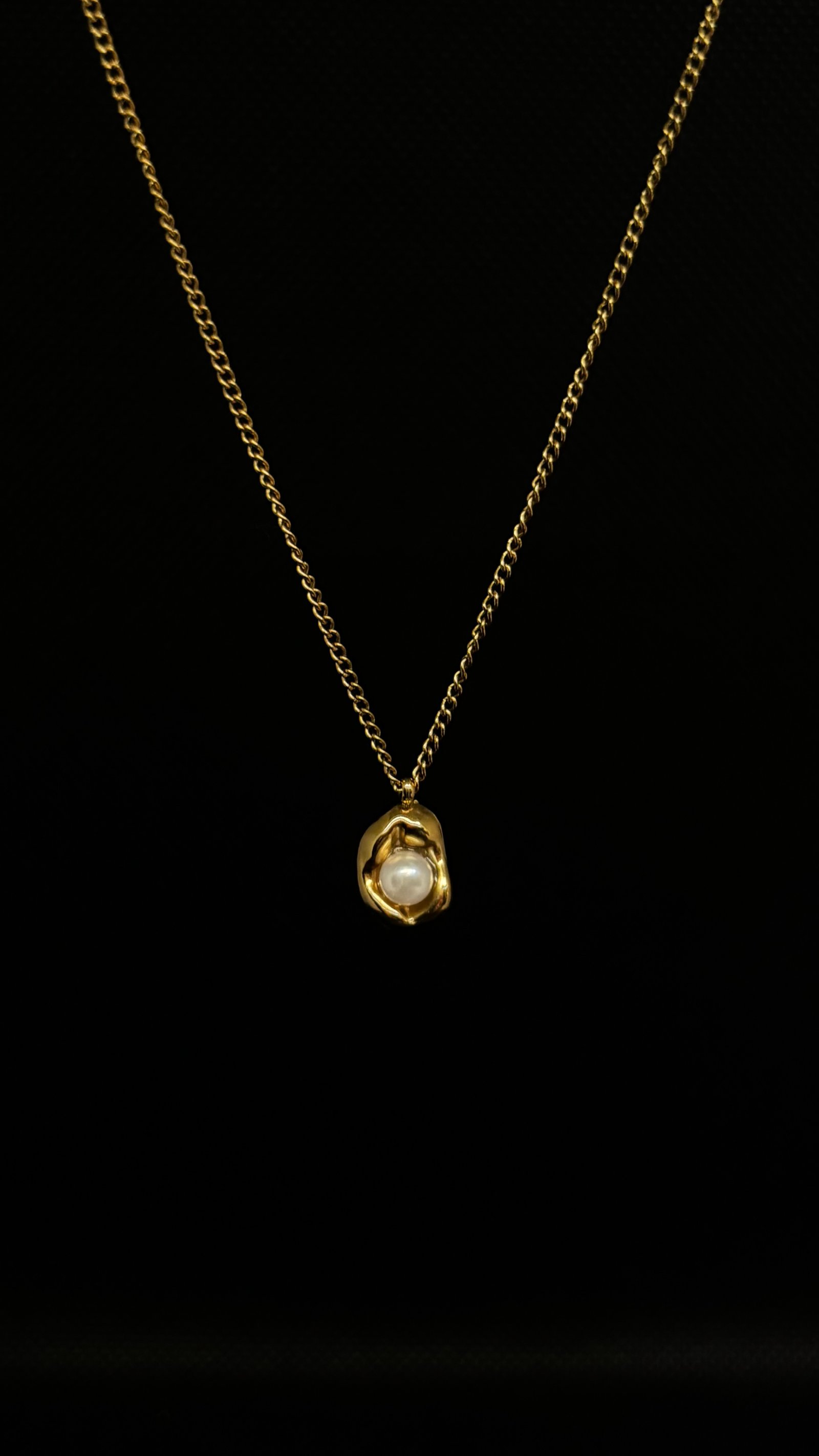 Molten perla Necklace