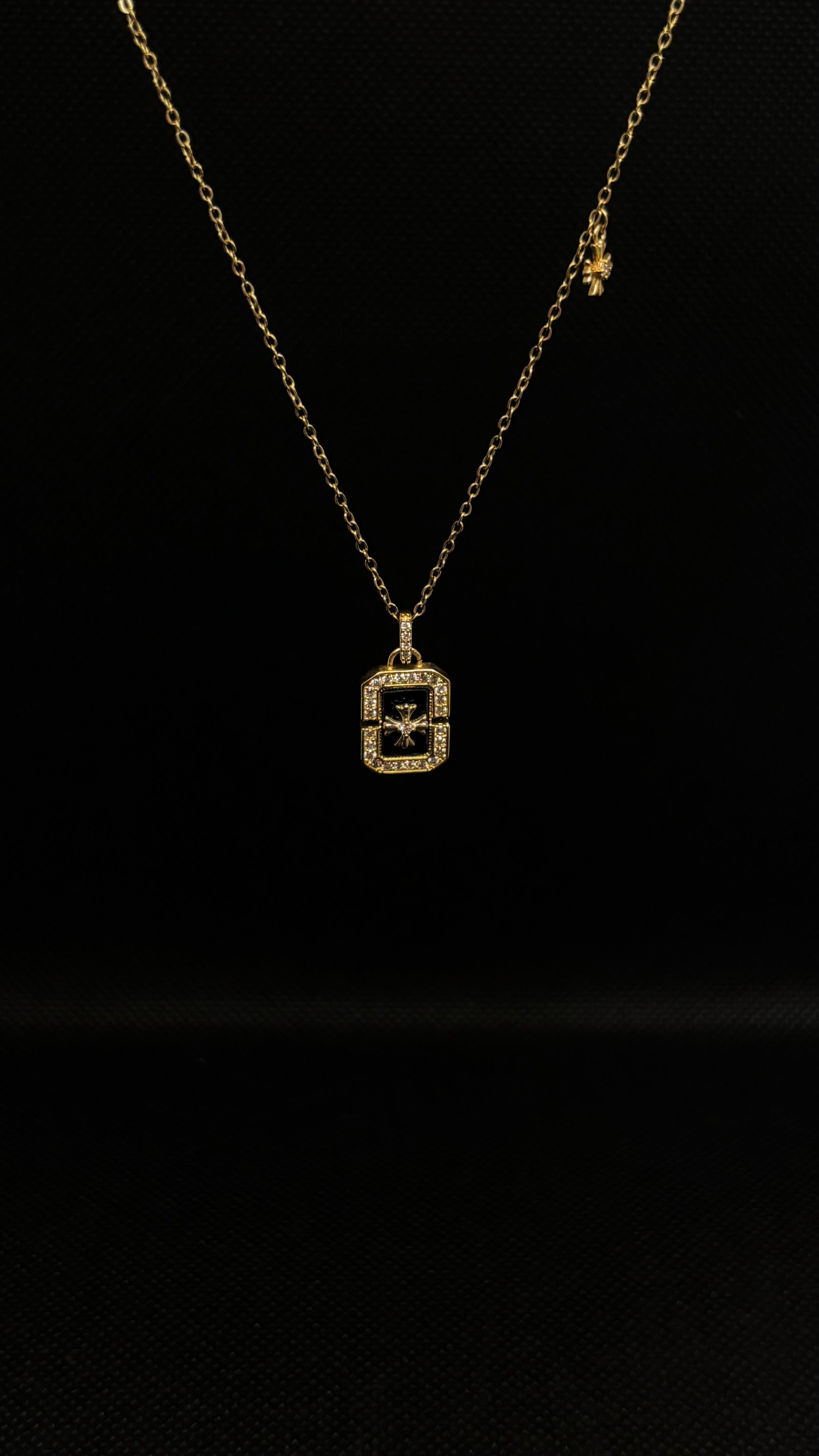 Palm square Necklace