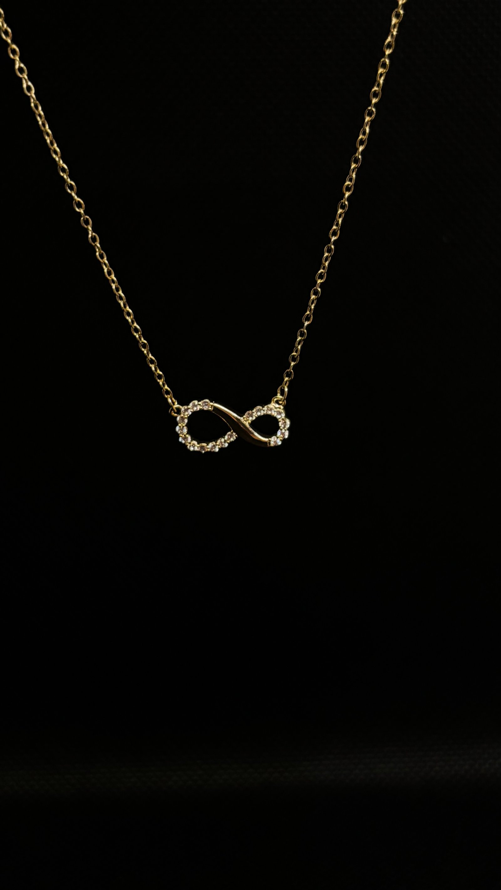 Eterna Necklace