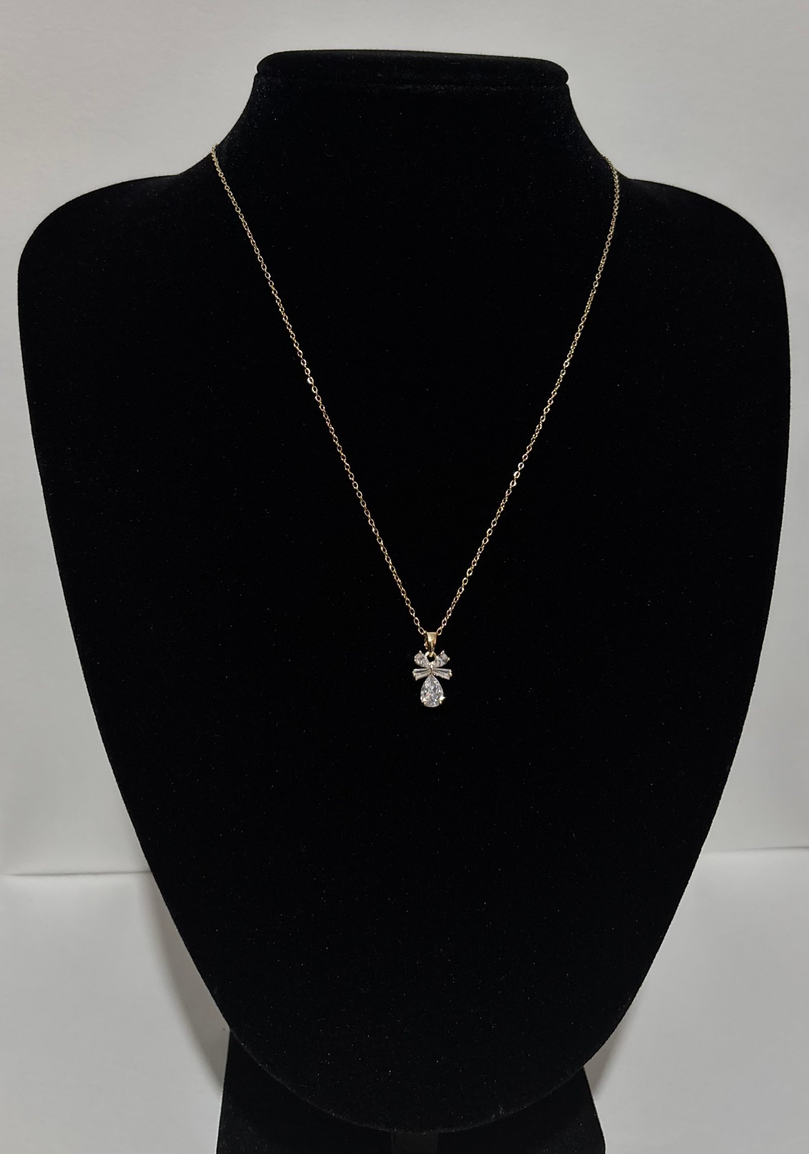 Crystal bow drop Necklace